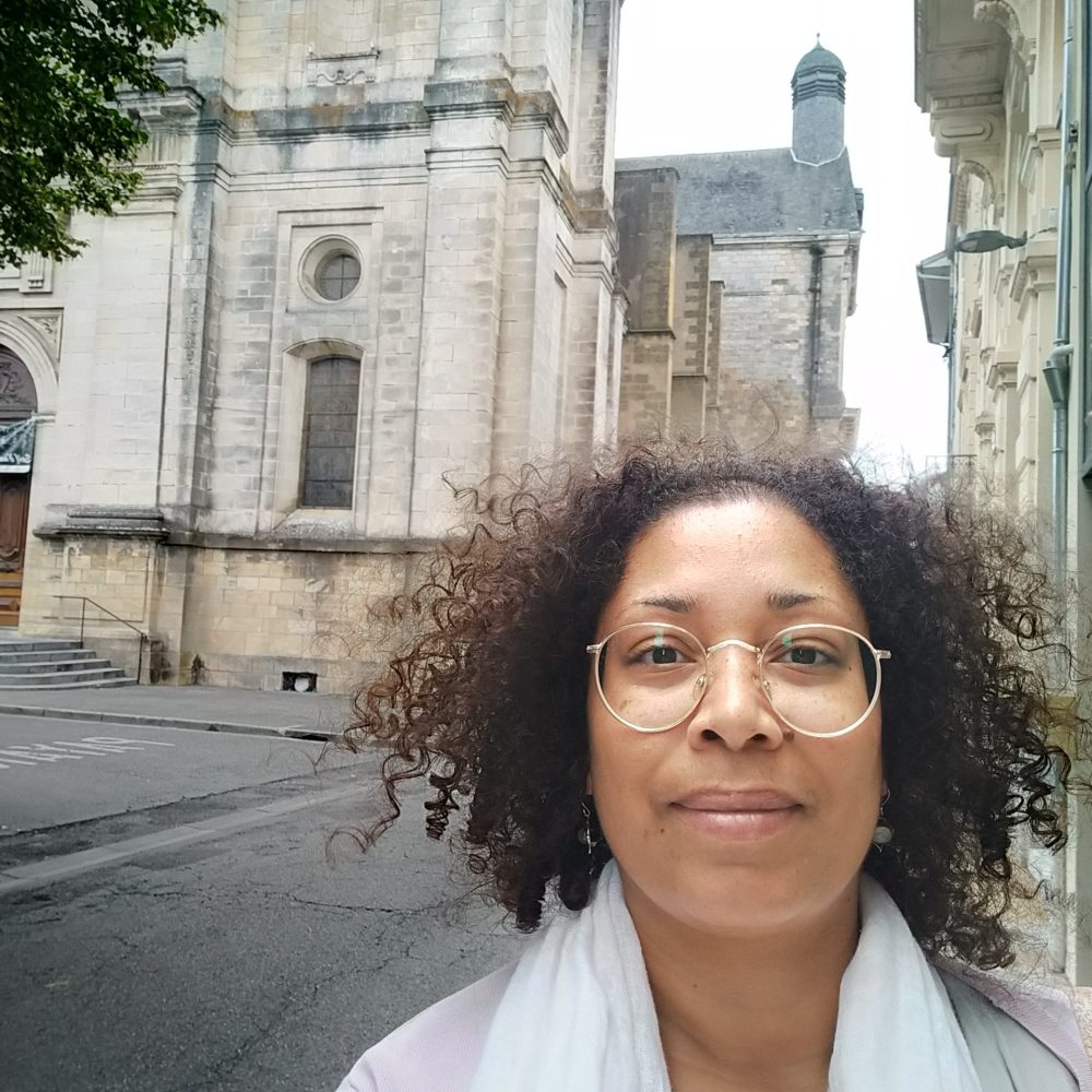 votre professeur de chant lyrique Virginie AONON à marseille 8